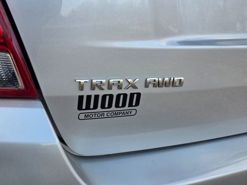 Used 2022 Chevrolet Trax LT w/ LT Convenience Package image 7