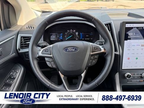 Certified 2024 Ford Edge SEL w/ Convenience Package AWD/4WD image 16