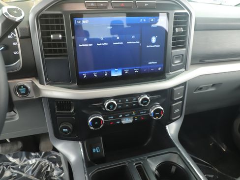 Certified 2022 Ford F150 XLT w/ Equipment Group 302A High image 15