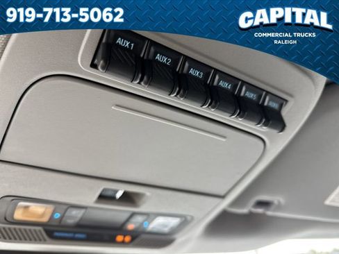 New 2025 Ford F450 XL w/ XL Chrome Package image 31