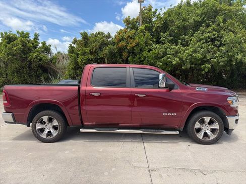 Used 2019 RAM 1500 Laramie AWD/4WD image 2