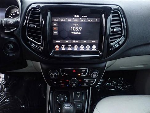 Used 2021 Jeep Compass Limited image 16