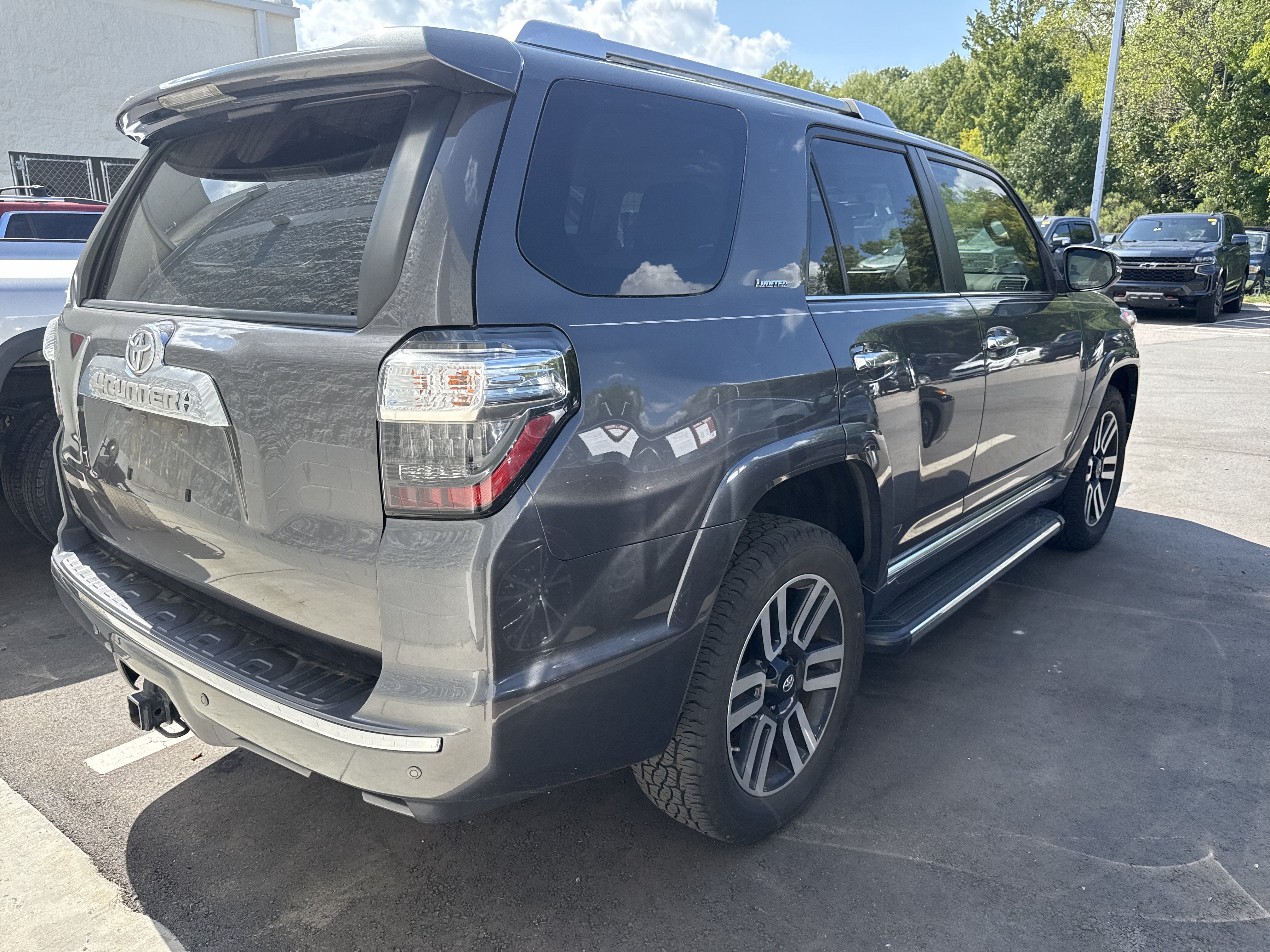 Used 2019 Toyota 4Runner Limited AWD/4WD image 8