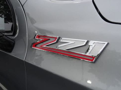 Used 2024 Chevrolet Suburban Z71 w/ Z71 Off-Road Package AWD/4WD image 20