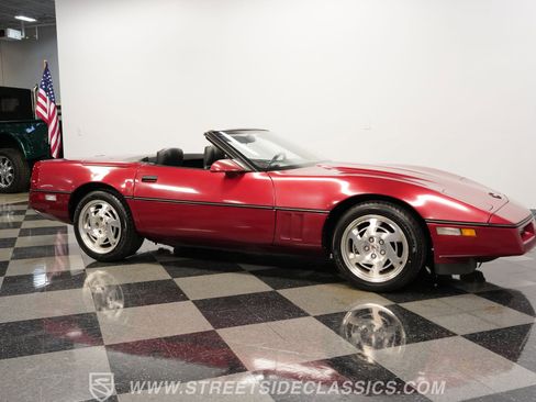 Used 1990 Chevrolet Corvette Convertible image 15