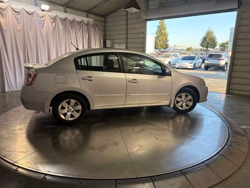 Used 2012 Nissan Sentra 2.0 FWD image 4