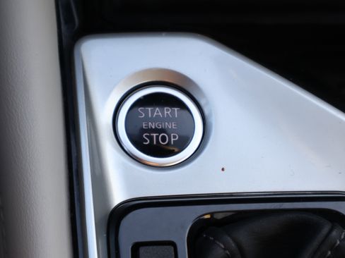 Used 2020 Nissan Altima 2.5 Platinum image 28