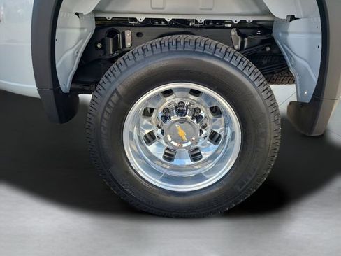 New 2026 Chevrolet Silverado 3500 High Country w/ Technology Package image 10