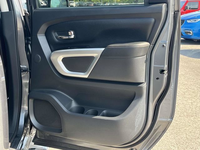 Used 2019 Nissan Titan SL RWD image 22