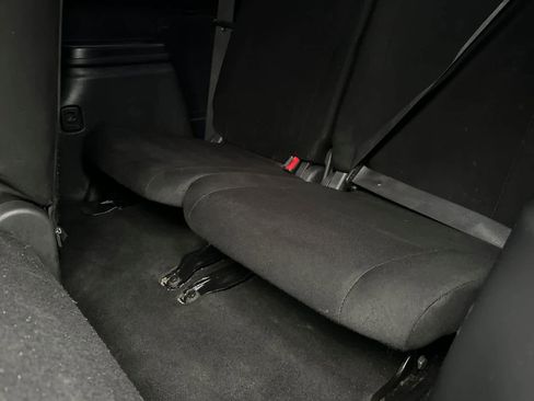 Used 2019 Mitsubishi Outlander ES image 16