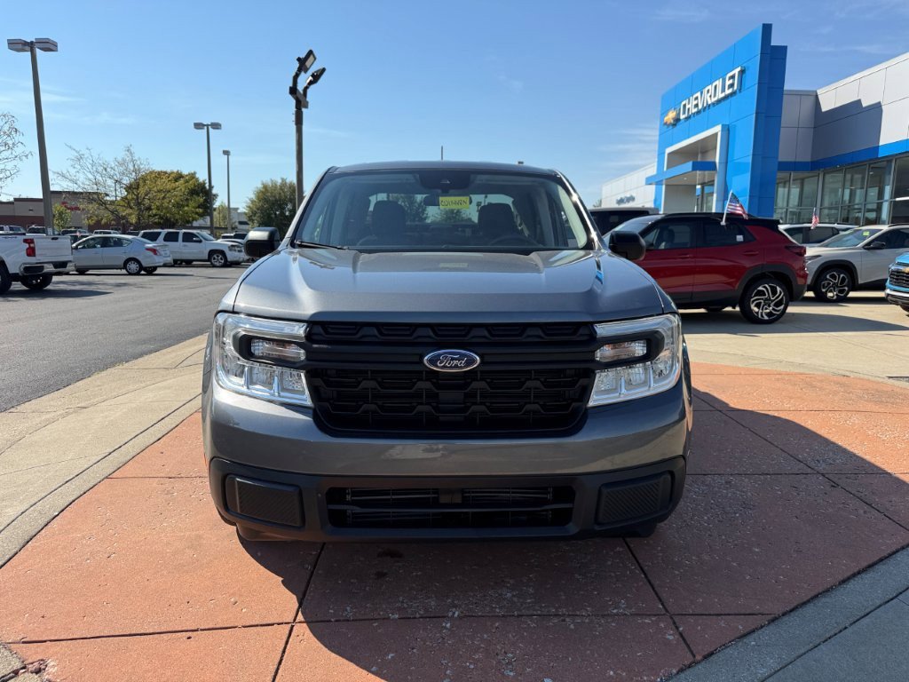 Used 2022 Ford Maverick XL FWD image 2