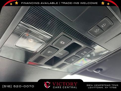 Used 2022 Volkswagen Tiguan SEL R-Line image 38