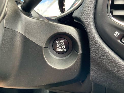 Used 2020 Jeep Compass Latitude w/ Cold Weather Group AWD/4WD image 34
