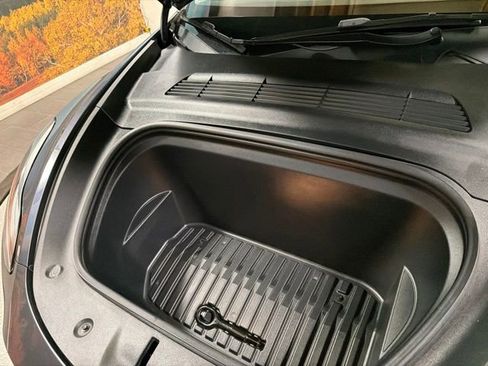 Used 2022 Tesla Model Y Performance AWD/4WD image 18