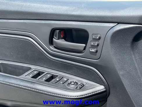 Used 2025 Honda Odyssey EX-L image 18