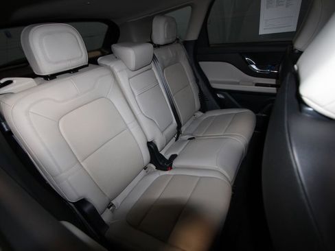 Used 2025 Lincoln Corsair Grand Touring w/ Towing Package image 25