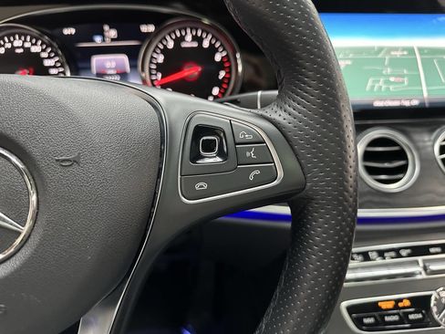 Used 2018 Mercedes-Benz E 300 4MATIC image 22
