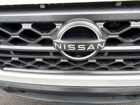 Used 2022 Nissan Frontier SV image 30