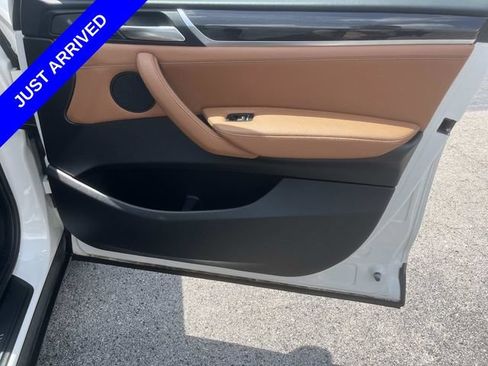 Used 2017 BMW X3 sDrive28i RWD image 22