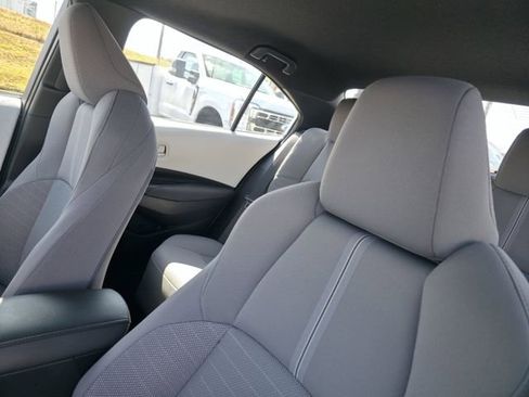 Used 2024 Toyota Corolla SE image 12