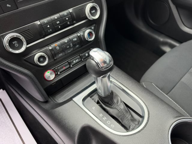 Used 2020 Ford Mustang Coupe RWD image 17