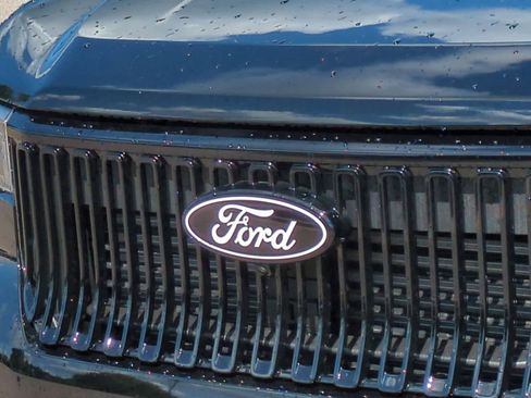 New 2025 Ford Maverick Lobo image 12