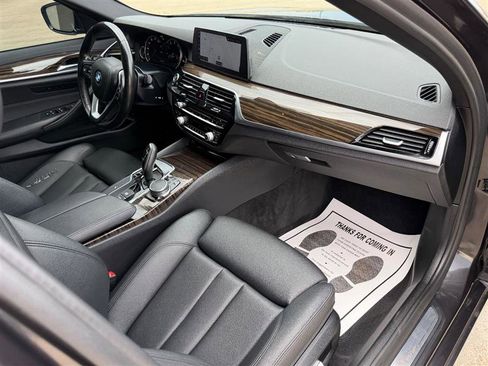 Used 2018 BMW 530i RWD image 34
