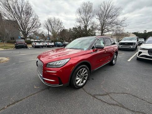 New 2026 Lincoln Corsair Premiere image 3
