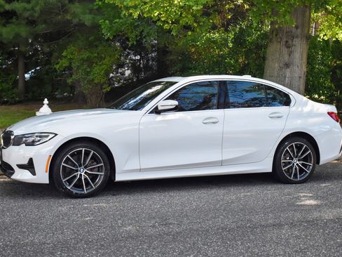 Used 2020 BMW 330i xDrive Sedan w/ Driving Assistance Package image 3