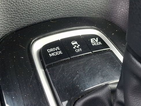 Used 2022 Toyota Corolla LE FWD image 23