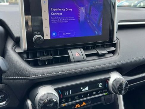 Used 2025 Toyota RAV4 XLE image 12