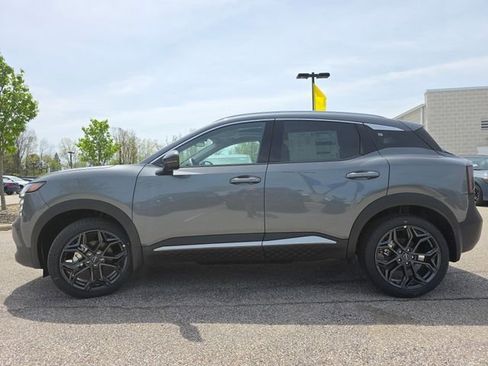 New 2026 Nissan Kicks SR w/ SR Premium Package AWD/4WD image 13