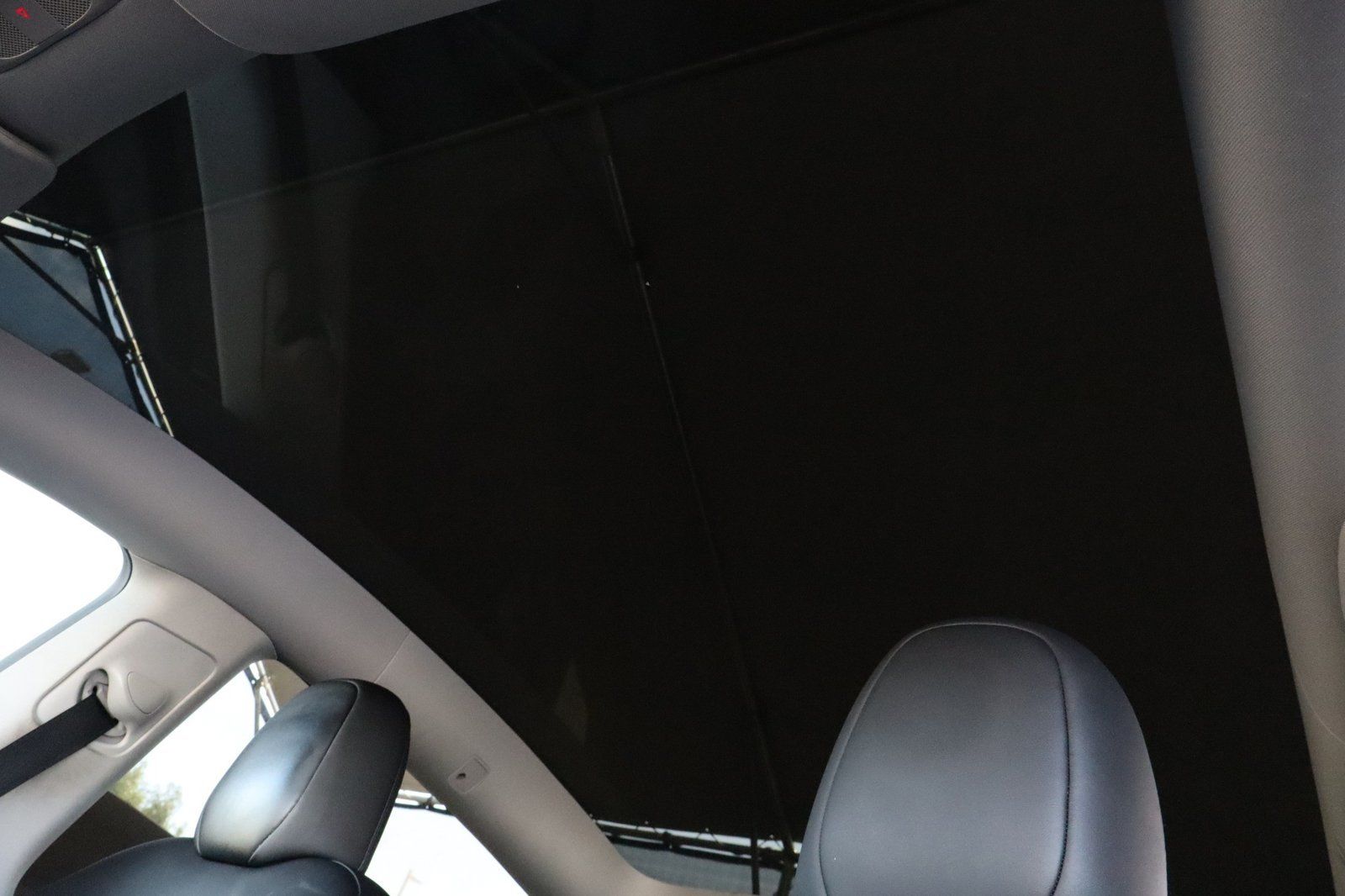 Used 2024 Tesla Model Y Long Range RWD image 36