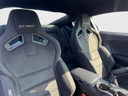 Used 2017 Ford Mustang Shelby GT350 w/ Electronics Package image 23