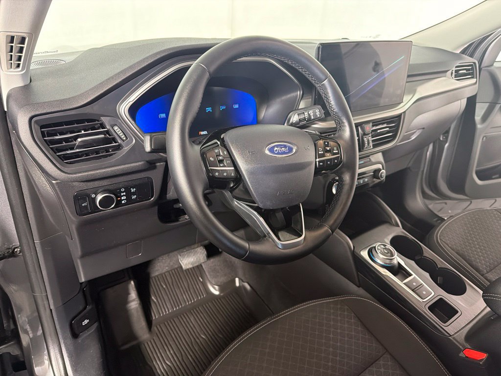 Used 2024 Ford Escape Active w/ Tech Pack #2 AWD/4WD image 8