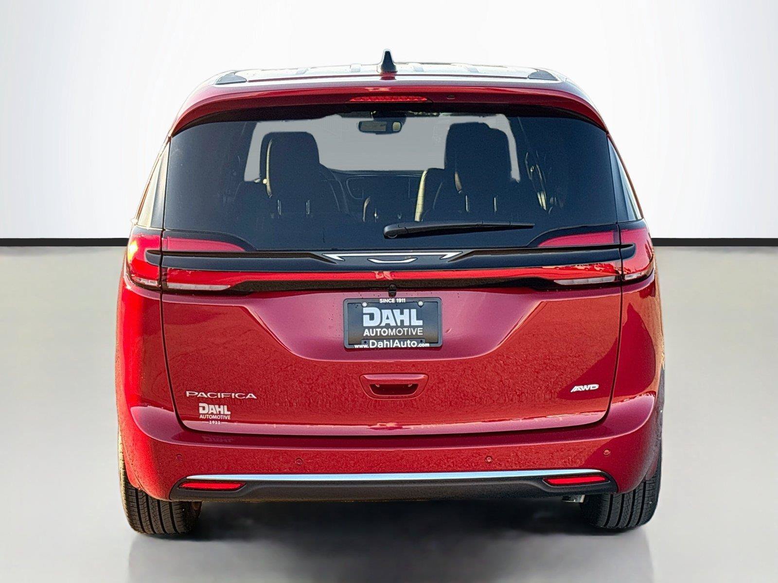 New 2027 Chrysler Pacifica Select AWD/4WD image 12