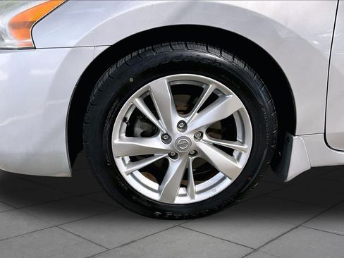 Used 2013 Nissan Altima 2.5 SL w/ Technology Pkg FWD image 11