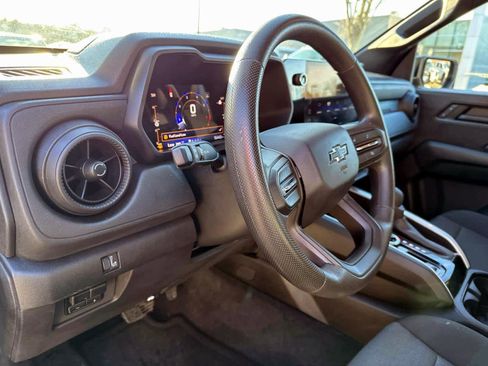 Used 2023 Chevrolet Colorado Trail Boss image 15