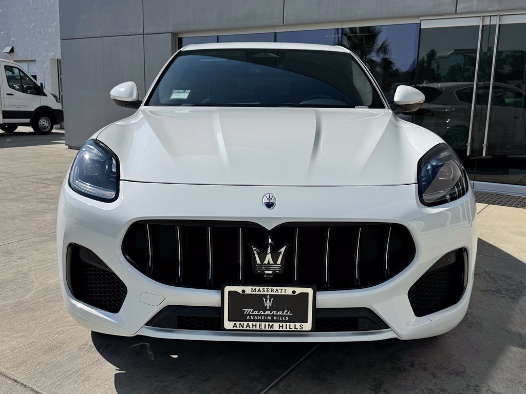 Used 2025 Maserati Grecale GT AWD/4WD image 3