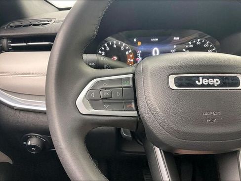 Used 2023 Jeep Compass Limited AWD/4WD image 22