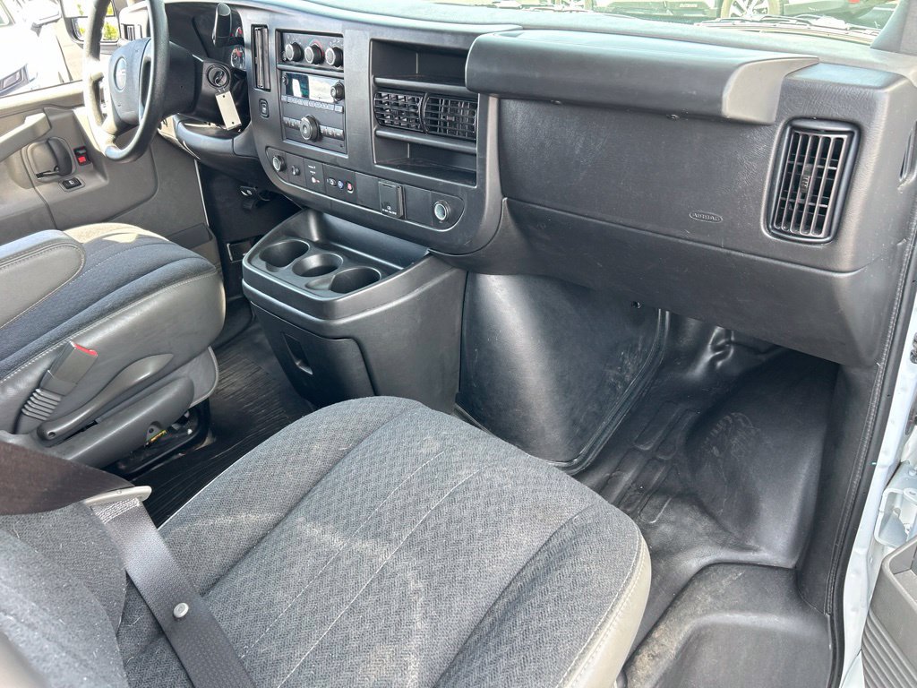 Used 2025 GMC Savana 2500 w/ Driver Convenience Package RWD image 15