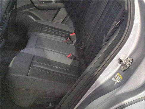 Certified 2025 Audi Q5 Premium w/ Convenience Package AWD/4WD image 24