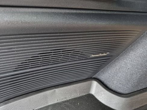 New 2026 Subaru Outback Limited XT AWD/4WD image 9