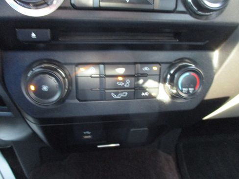 Used 2017 Ford F150 XLT w/ Trailer Tow Package image 15