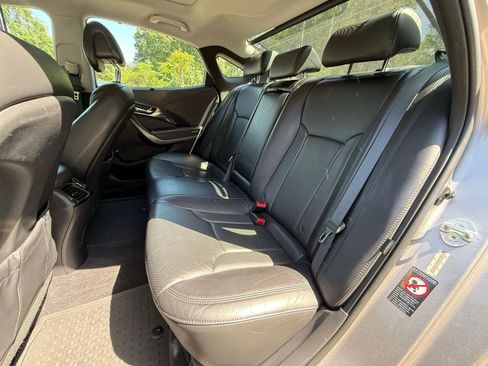 Used 2014 Hyundai Azera Limited w/ Option Group 02 FWD image 33