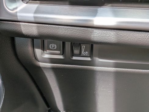 Used 2024 Cadillac XT4 Premium Luxury w/ Cold Weather Package FWD image 24