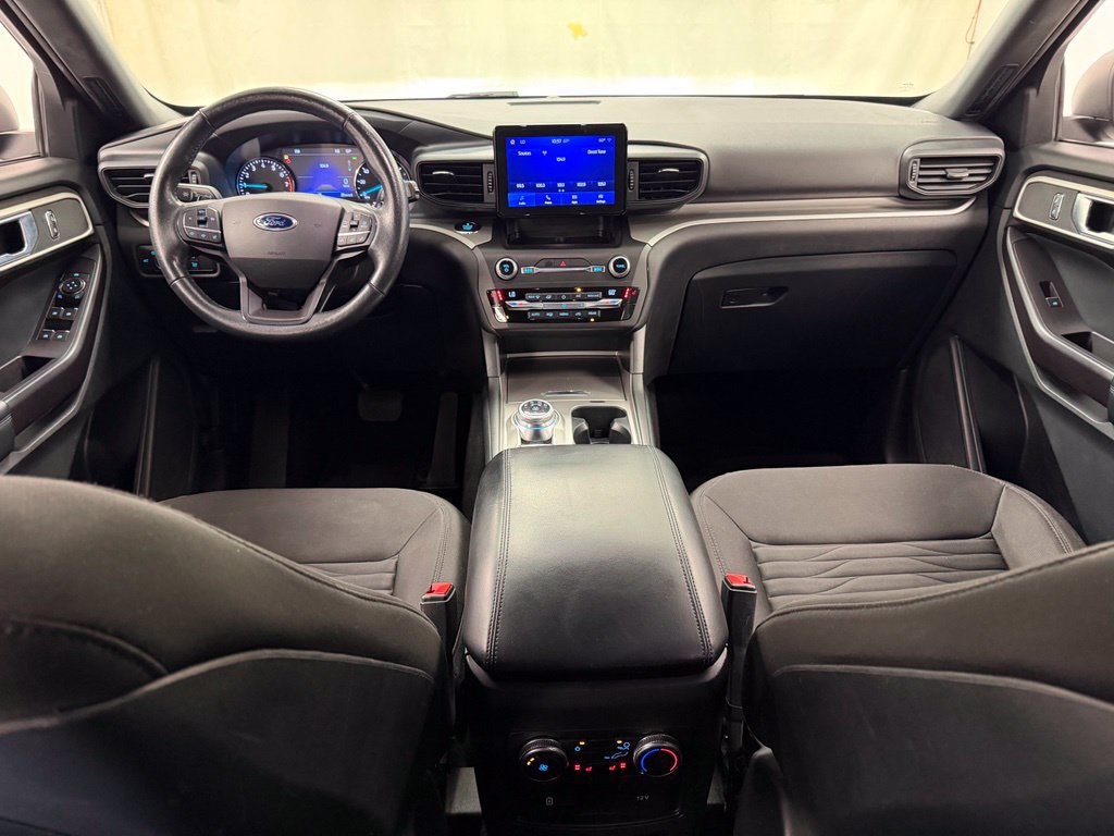 Used 2020 Ford Explorer XLT w/ Comfort Package AWD/4WD image 30