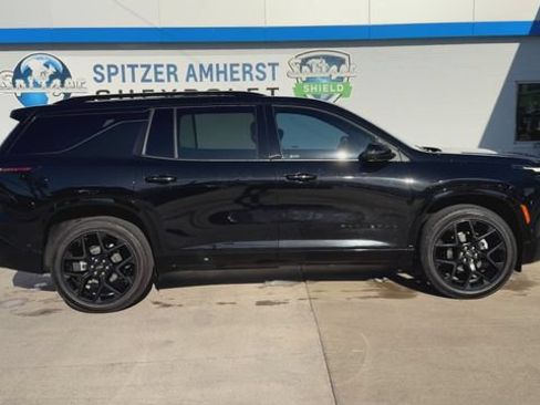 Used 2024 Chevrolet Traverse RS w/ LPO, Floor Liner Package AWD/4WD image 10