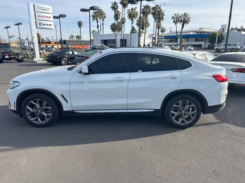 Used 2022 BMW X4 xDrive30i w/ Convenience Package image 3