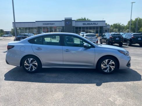 Used 2025 Subaru Legacy Premium AWD/4WD image 1